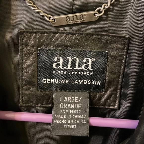 Buttery soft black leather jacket. - Picture 3 of 8